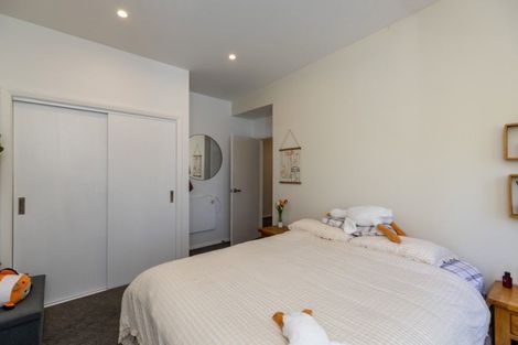 Photo of property in 35 Tennis Court Road, Raumati South, Paraparaumu, 5032