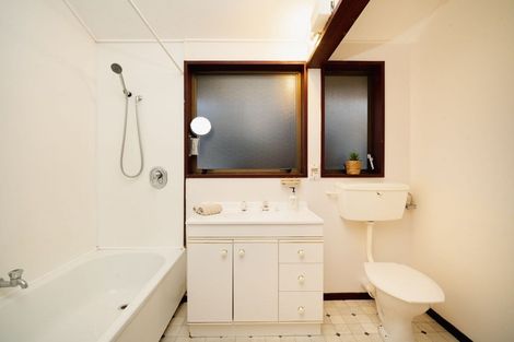 Photo of property in 9b Jane Street, Macandrew Bay, Dunedin, 9014