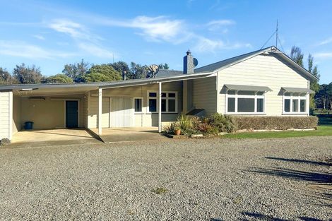 Photo of property in 785 Brandon Hall Road, Santoft, Bulls, 4894