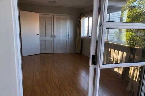 Photo of property in 139 Bucklands Beach Road, Bucklands Beach, Auckland, 2012