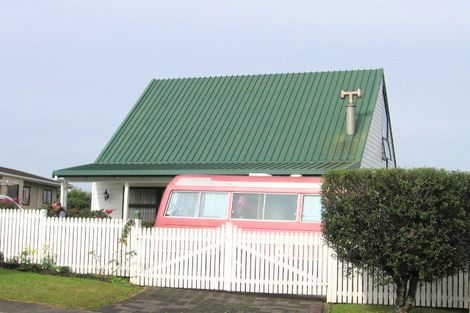 Photo of property in 37 Amorino Drive, Red Beach, 0932