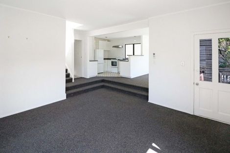 Photo of property in 113 Houghton Bay Road, Houghton Bay, Wellington, 6023