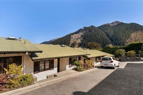 Photo of property in 11/14 Malaghan Street, Queenstown, 9300