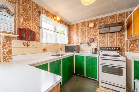 Photo of property in 22 Avenue Road, West End, Timaru, 7910