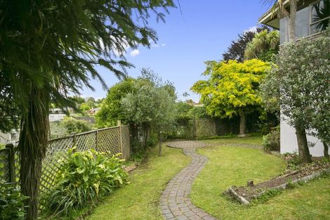 Photo of property in 42c Hillcrest Road, Hillcrest, Hamilton, 3216