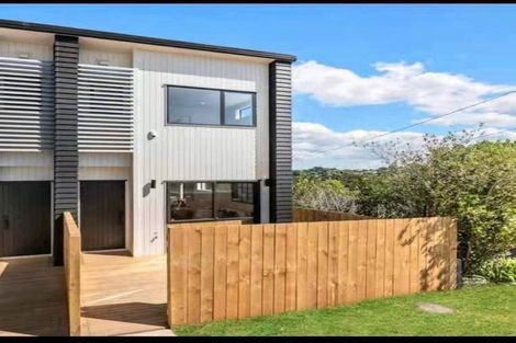 Photo of property in 2/16 Albany Highway, Greenhithe, Auckland, 0632