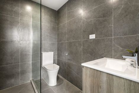 Photo of property in 2/19 Windlass Street, Long Bay, Auckland, 0630