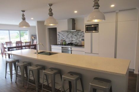 Photo of property in 136 Fairview Drive, Birchville, Upper Hutt, 5372