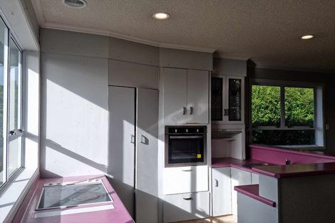 Photo of property in 99 Omata Road, Marfell, New Plymouth, 4310