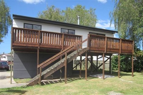 Photo of property in 20 Beech Place, Owhata, Rotorua, 3010