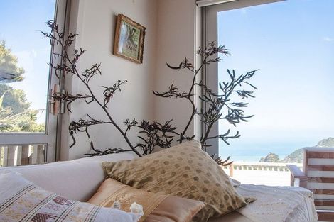 Photo of property in 128 Lone Kauri Road, Karekare, Auckland, 0772