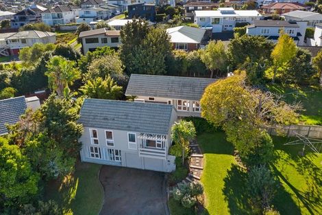 Photo of property in 17 Lydia Avenue, Northcote, Auckland, 0627