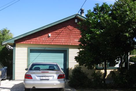 Photo of property in 16 Narbada Crescent, Khandallah, Wellington, 6035