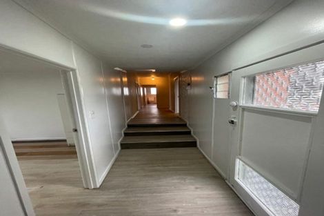 Photo of property in 37 Gloucester Road, Manurewa, Auckland, 2102