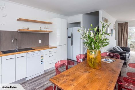 Photo of property in 1/14c Glenmore Street, Thorndon, Wellington, 6011