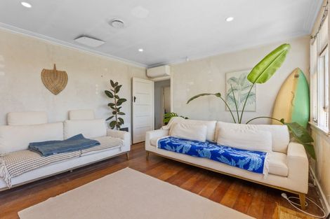 Photo of property in 13 Moana Crescent, Blagdon, New Plymouth, 4310