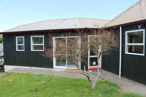 Photo of property in 36 Parkes Avenue, Saint Johns Hill, Whanganui, 4501