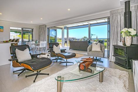 Photo of property in 18 Ross Place, Whiritoa, Whangamata, 3691