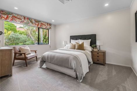 Photo of property in 100 Porritt Avenue, Chatswood, Auckland, 0626