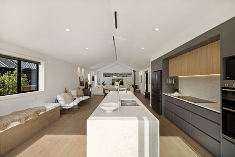 Photo of property in 20 Howden Drive, Jacks Point, 9371