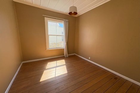 Photo of property in 18 Tay Street, Whanganui, 4500