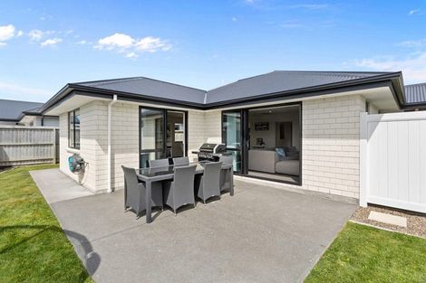 Photo of property in 3 Springbrook Close, Rangiora, 7400