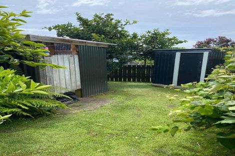 Photo of property in 10 Te Mara Place, Merrilands, New Plymouth, 4312