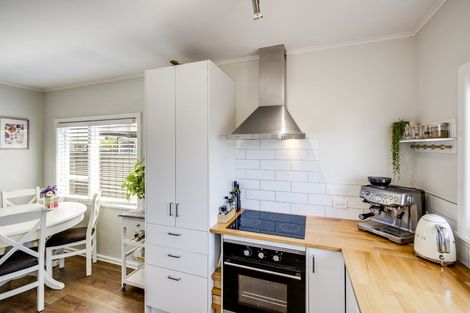 Photo of property in 11 Magdalen Crescent, Pirimai, Napier, 4112