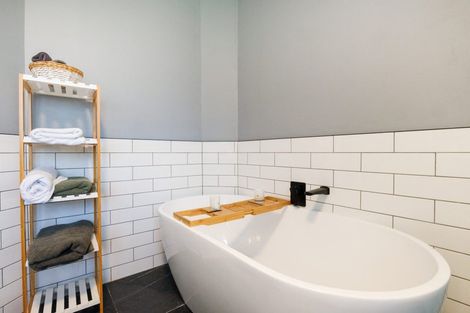 Photo of property in 15 Flemington Lane, Awapuni, Palmerston North, 4412