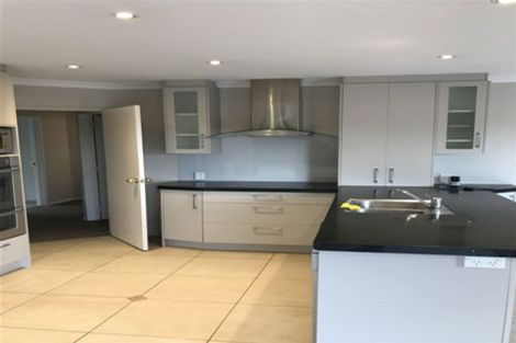 Photo of property in 38 Loloma Drive, Half Moon Bay, Auckland, 2012