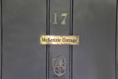 Photo of property in 17 Albert Road, Kelston, Auckland, 0602