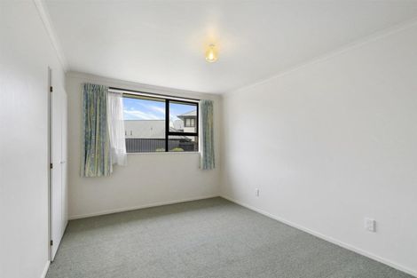Photo of property in 2/27 Aberfoyle Place, Parklands, Christchurch, 8083