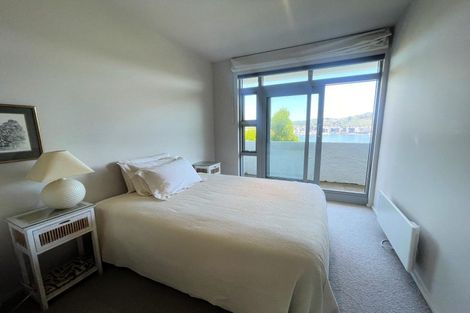 Photo of property in Beauport Apartments, 2/30 The Crescent, Roseneath, Wellington, 6011