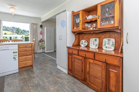 Photo of property in 35 Marlin Place, Whiritoa, Whangamata, 3691