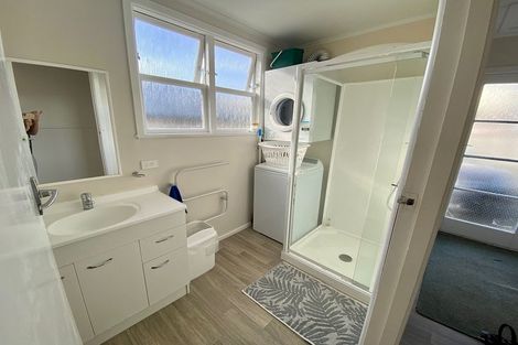 Photo of property in 20 Redwood Avenue, Tawa, Wellington, 5028