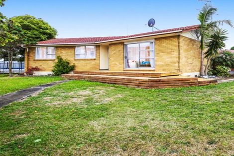 Photo of property in 2 Cranberry Place, Bucklands Beach, Auckland, 2012