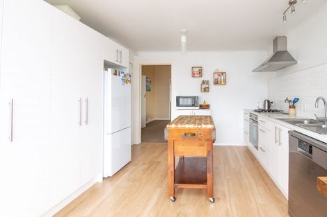 Photo of property in 402 Featherston Street, Palmerston North, 4414