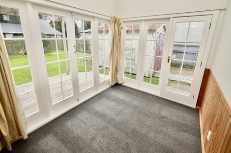 Photo of property in 21 Rongopai Street, Palmerston North, 4414