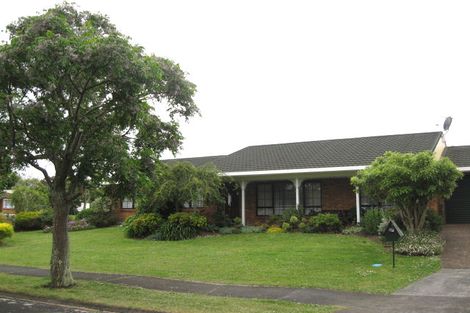 Photo of property in 2 Reynard Terrace, Conifer Grove, Takanini, 2112