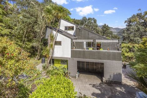 Photo of property in 27 Ocean View Road, Huia, Auckland, 0604