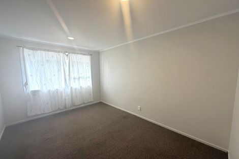 Photo of property in 39 Onedin Place, Titirangi, Auckland, 0604