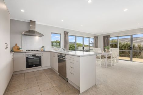 Photo of property in 25 Milford Street, Aotea, Porirua, 5024