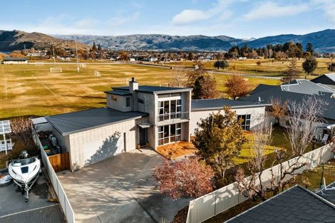 Photo of property in 9 Sunhaven Cove, Cromwell, 9310