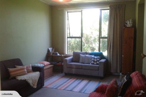 Photo of property in 33 Main Road, Hector, 7822