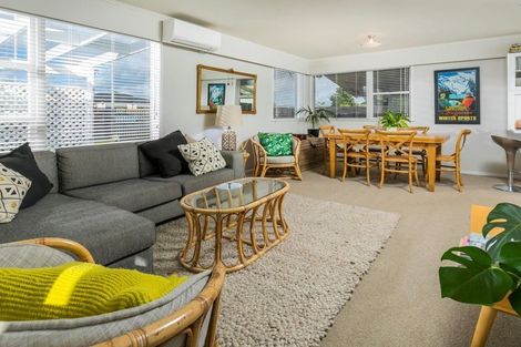 Photo of property in 2a Elizabeth Street, Orewa, 0931