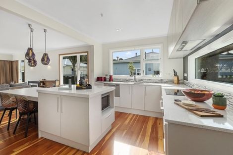 Photo of property in 28 Rotherham Terrace, Miramar, Wellington, 6022