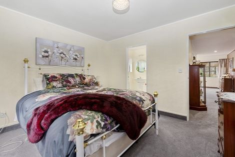 Photo of property in 74c Grand Vue Road, Kawaha Point, Rotorua, 3010