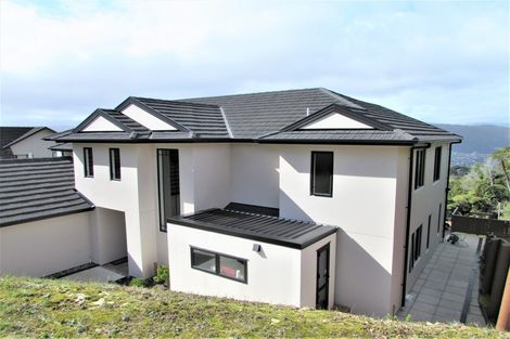 Photo of property in 38 Arahiwi Grove, Tirohanga, Lower Hutt, 5010