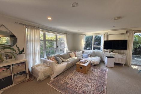 Photo of property in 12 Freya Place, Torbay, Auckland, 0630