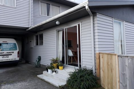 Photo of property in 1/23 Maple Grove, Maungaraki, Lower Hutt, 5010